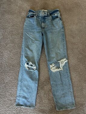 Abercrombie 90s straight ripped jeans